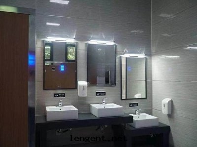 智能(néng)环(huán)保裝(zhuāng)配式廁所(suǒ)