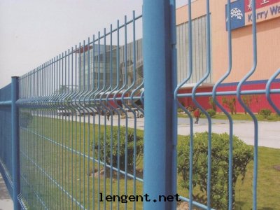 铁(tiě)丝(sī)网(wǎng)護欄