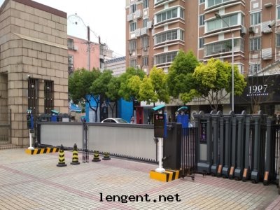 南(nán)通檢察院(yuàn)車輛識别系(xì)統
