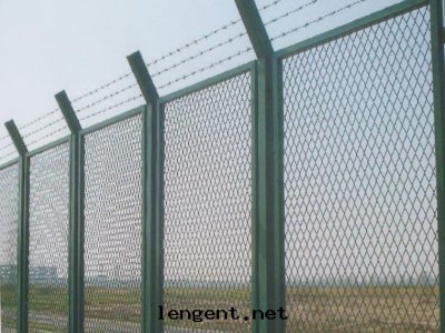 铁(tiě)丝(sī)网(wǎng)護欄