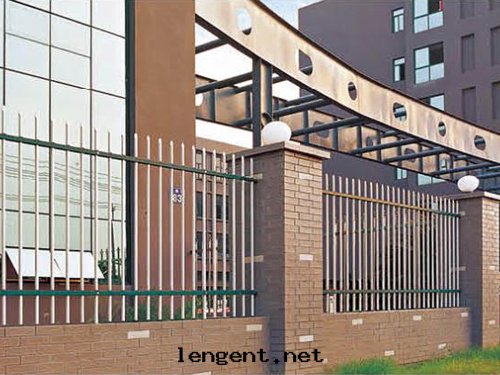 两(liǎng)杆護欄